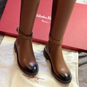 Salvatore Ferragamo Furseo Boots